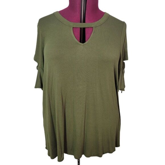Misia Green Cut Out Bell Sleeves (Size 3X) - Picture 1 of 7